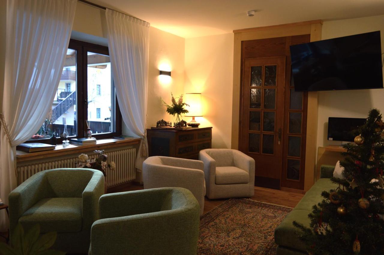 Hotel Wanda Pinzolo Eksteriør billede