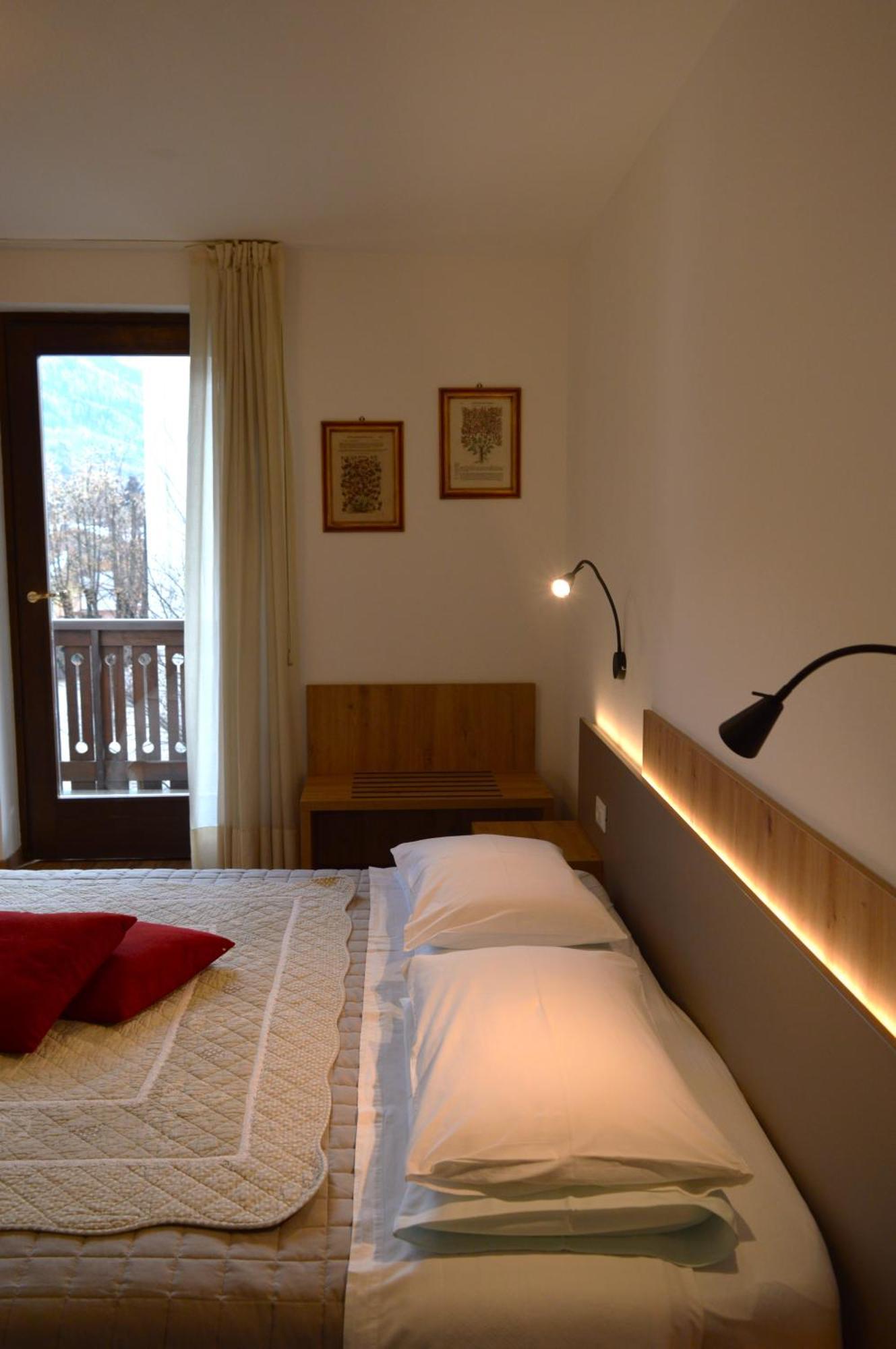 Hotel Wanda Pinzolo Eksteriør billede