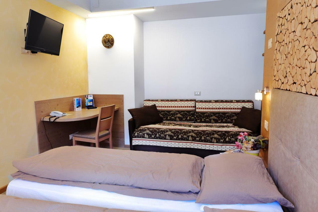 Hotel Wanda Pinzolo Eksteriør billede