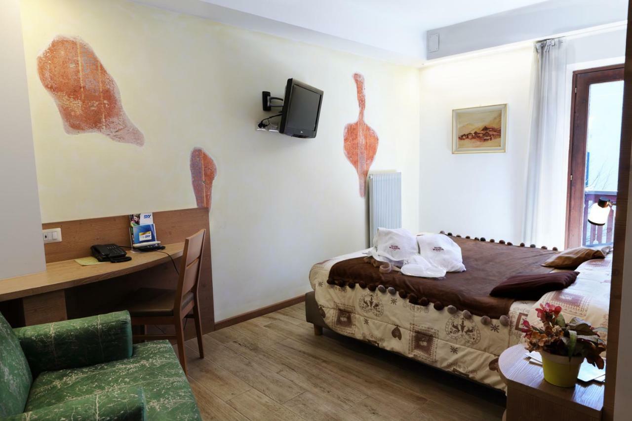 Hotel Wanda Pinzolo Eksteriør billede